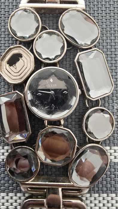 Ceas Dama Guess.