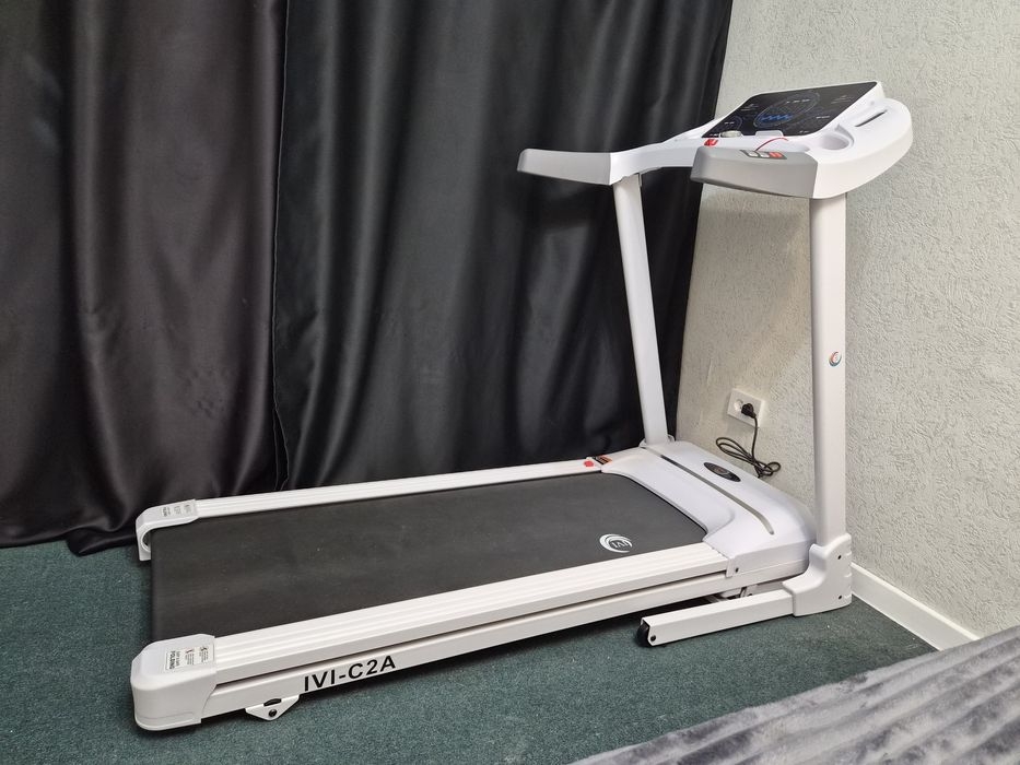 Продам беговую дорожку