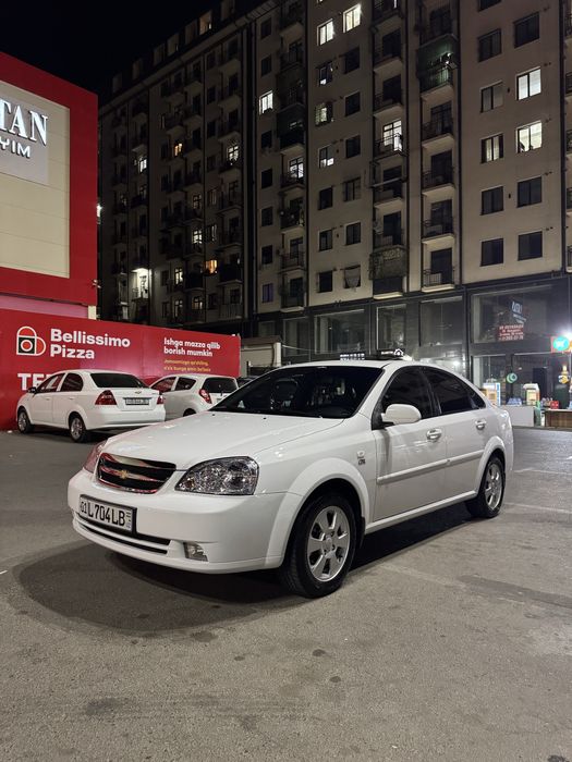 lasetti 1.6 AT srochna petno bor