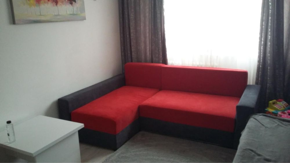 Canapea coltar extensibil si 2 lazi depozitare -canapea bej cu huse