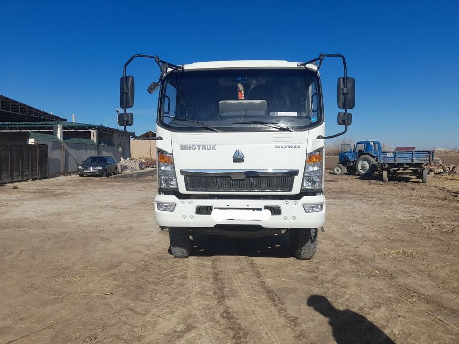 Самосвал HOWO (10тонн)