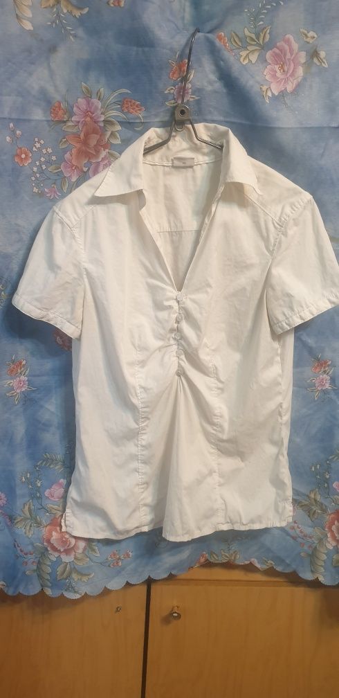 Рубашки и кофты белые более 40 штук