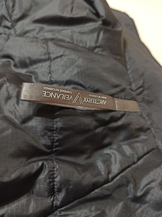Arcteryx mionn изолация яке