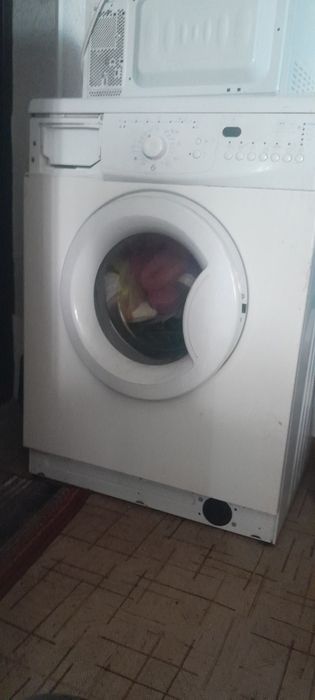 Продам  стиральную  Машину Б/у