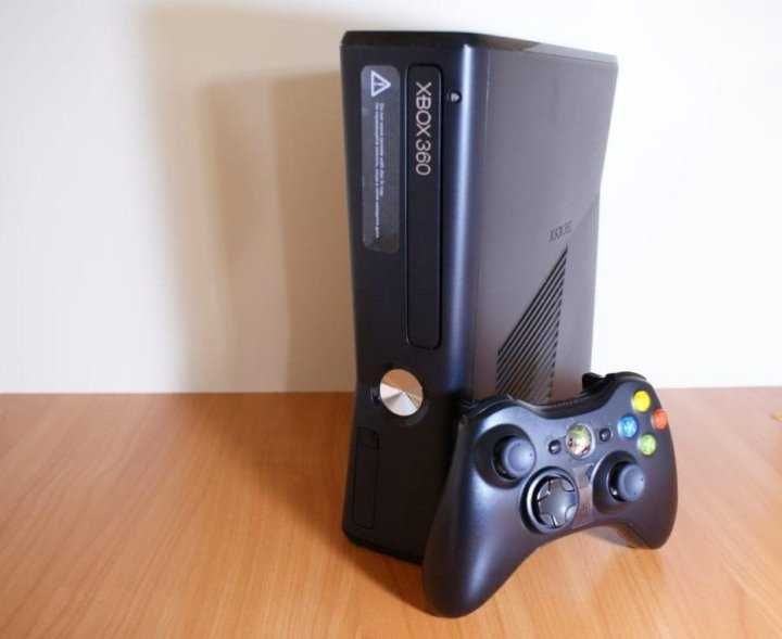 Xbox 360 Slim + 270 Игр Прошитый FREEBOOT / RGH3
