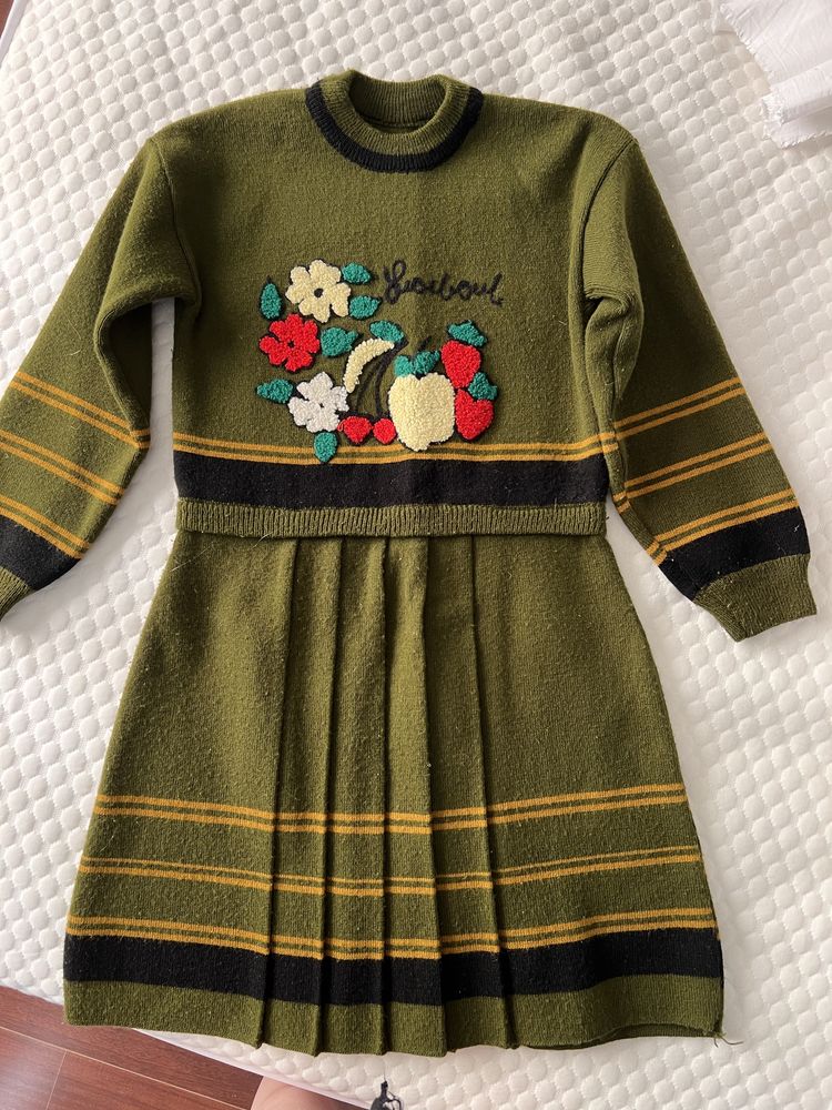 Детское платье на девочку 6-8 лет
