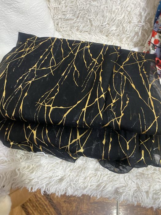 Set 2 perdele noi 130 pe 230 negru cu fir auriu