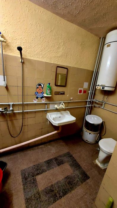 Дава се под наем Едностаен апартамент в Бургас, Славейков - 40 кв.м за 178.5 € - Снимка #1