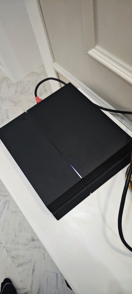 Playstation 4 Fat | 8 ИГР, 2 ДЖОСТИКА,  7 ДИСКОВ