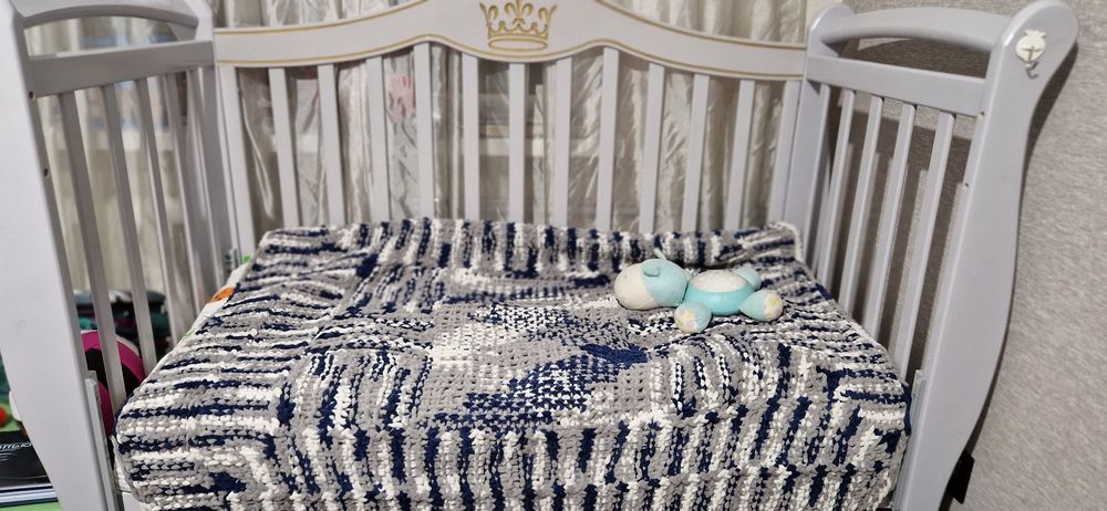 Продам манеж в отличном состоянии