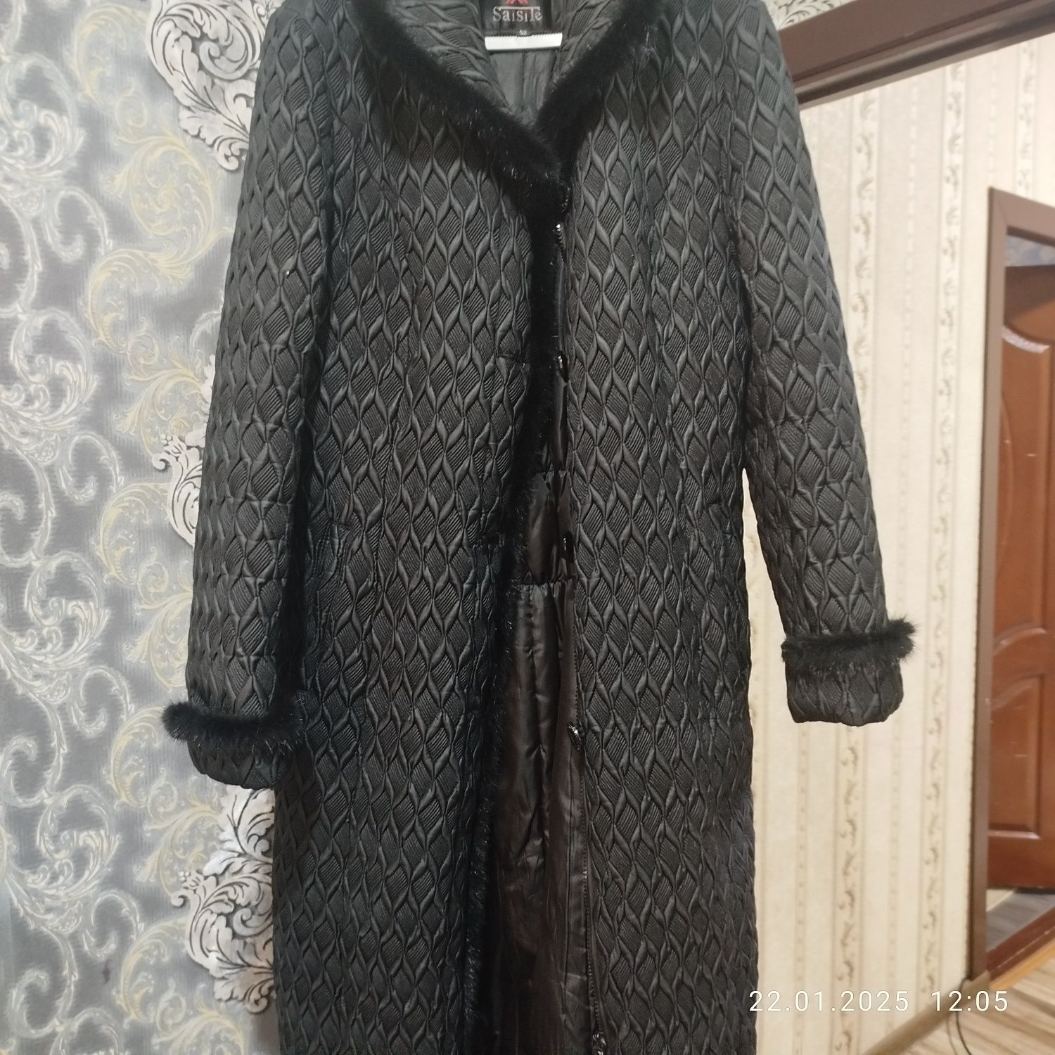 Продается куртка пальто