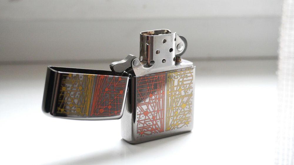 Оригинальная зажигалка Zippo black Ice