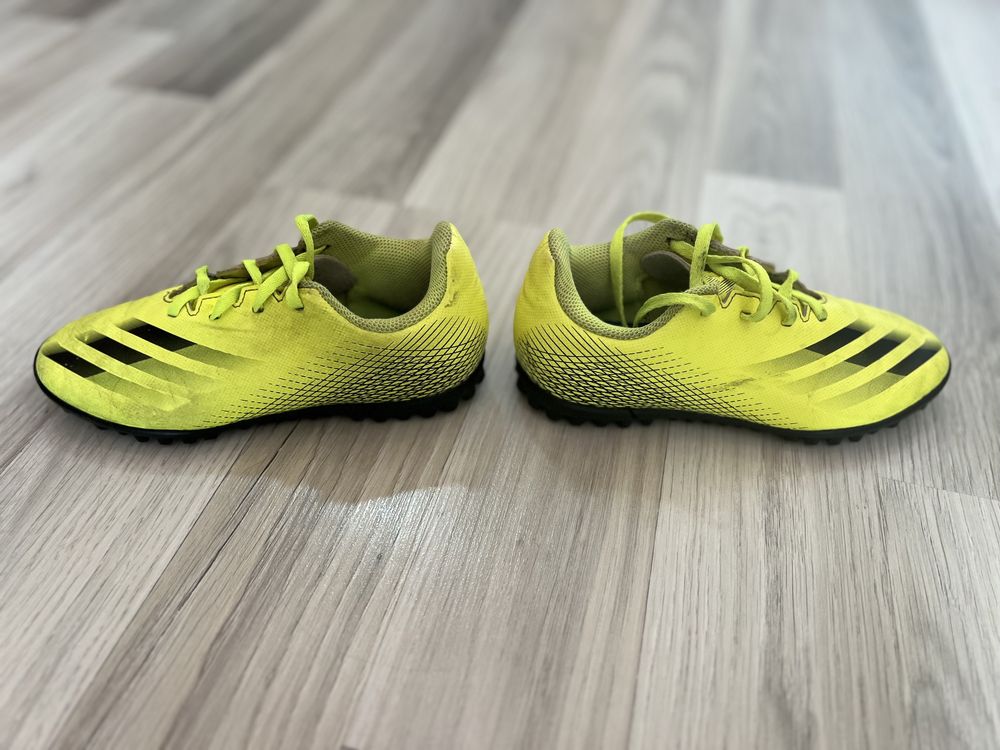 Футболни обувки Adidas 32