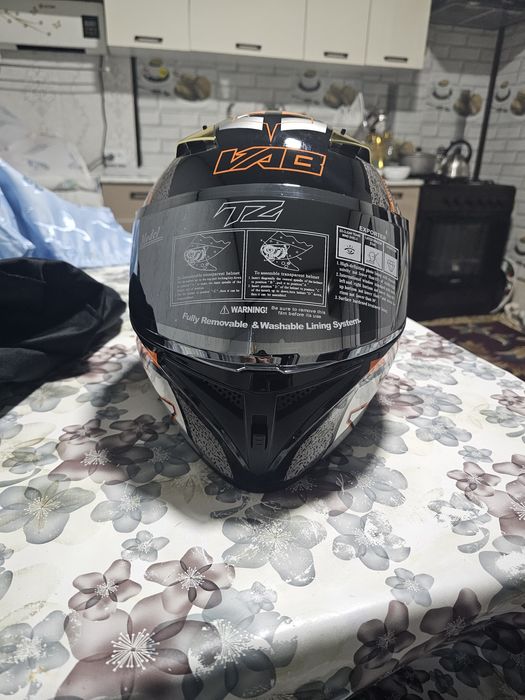 Прадаю шлем нове