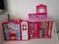 Casuta Barbie Mattel (2009) Glam Vacation