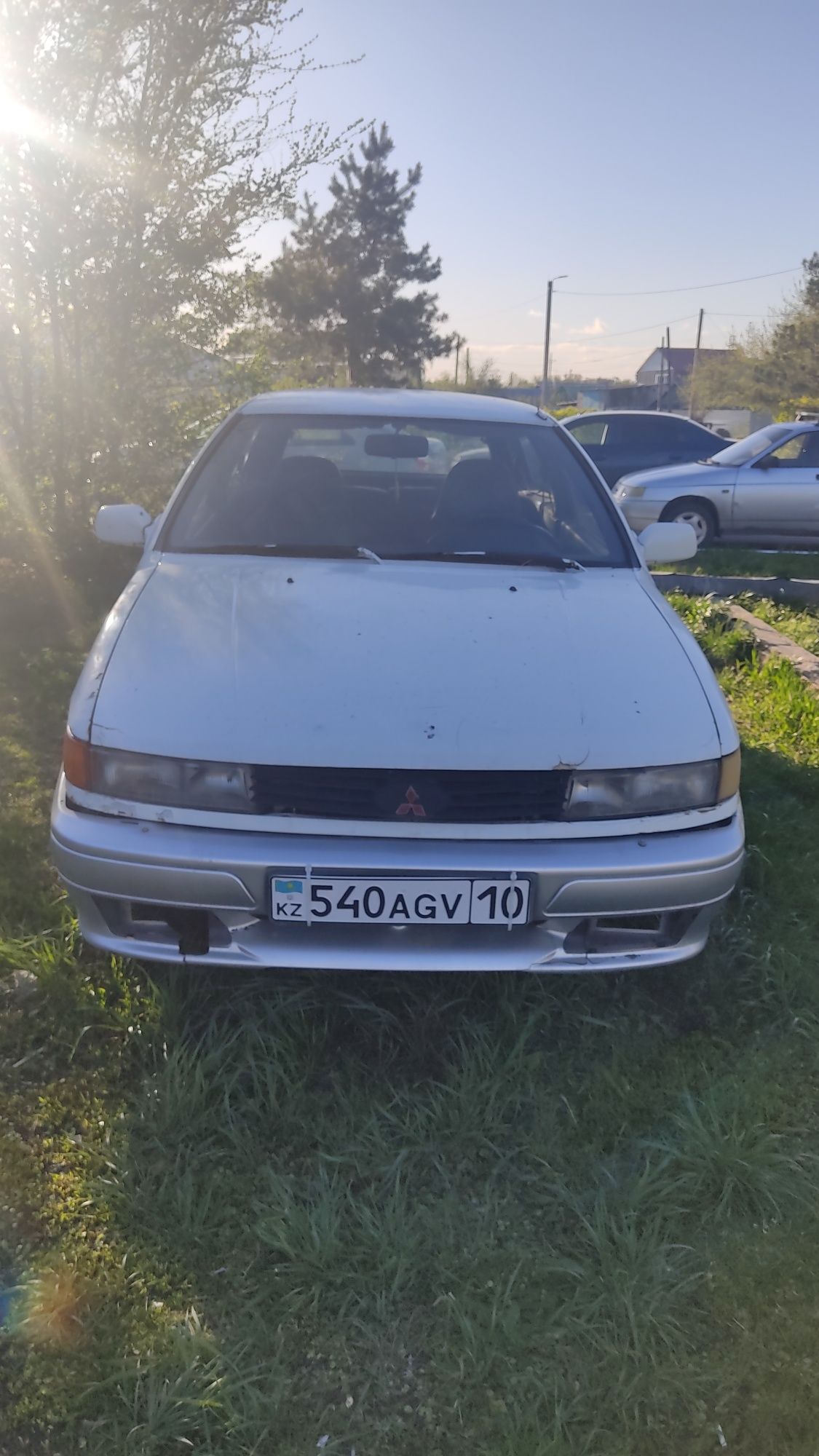 Митсубиси кольт 1990