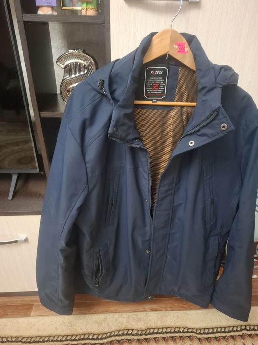 Продам мужскую,осеннюю куртку