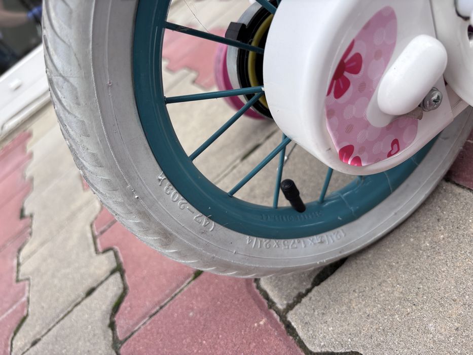Bicicleta fete 2-5 ani