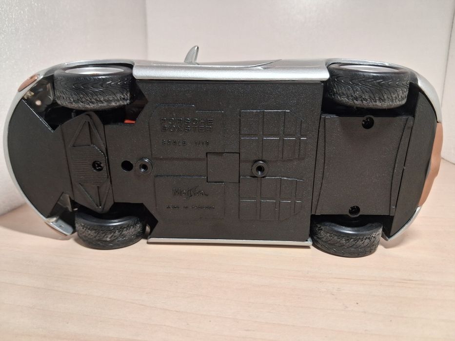 Porsche 1:18 maisto
