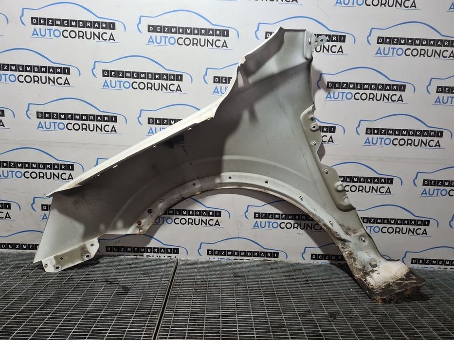 Aripa Dreapta Fata Opel Antara Facelift 2010 - 2015 4 Usi ALB (948) DEFECT LA PARTEA PRAG