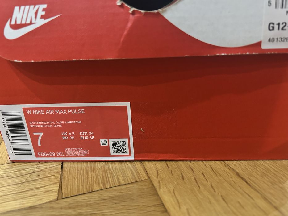 Nike Air Max Pulse, 38н, НОВИ