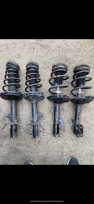 Амортизаторы Лексус RX330 2WD,4WD