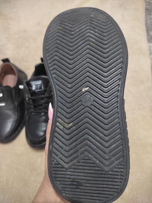 Туфли на мальчика.