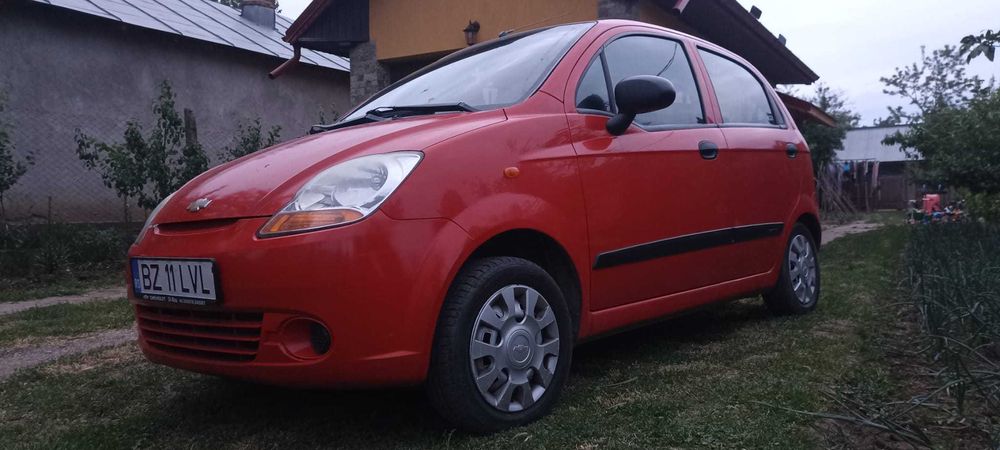 Vând mașină Chevrolet Spark