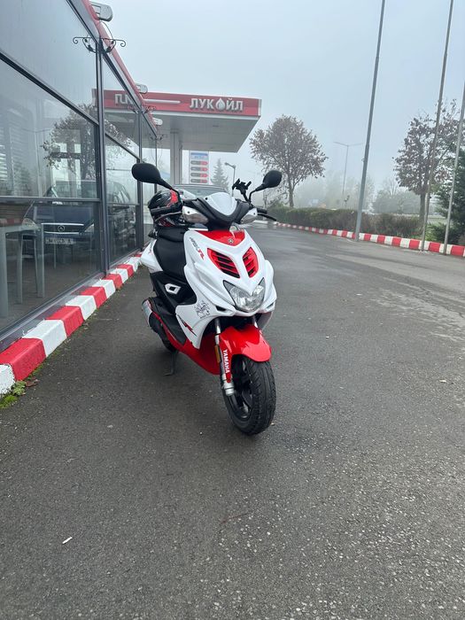 Скутер Yamaha aeroxR