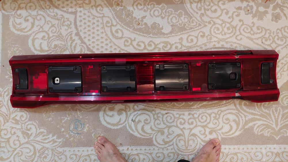 Продам задний центральный фонарь Муфаса