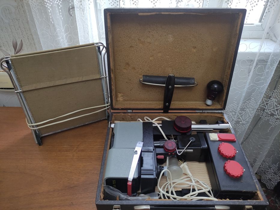 Фотоувеличитель УПА-725