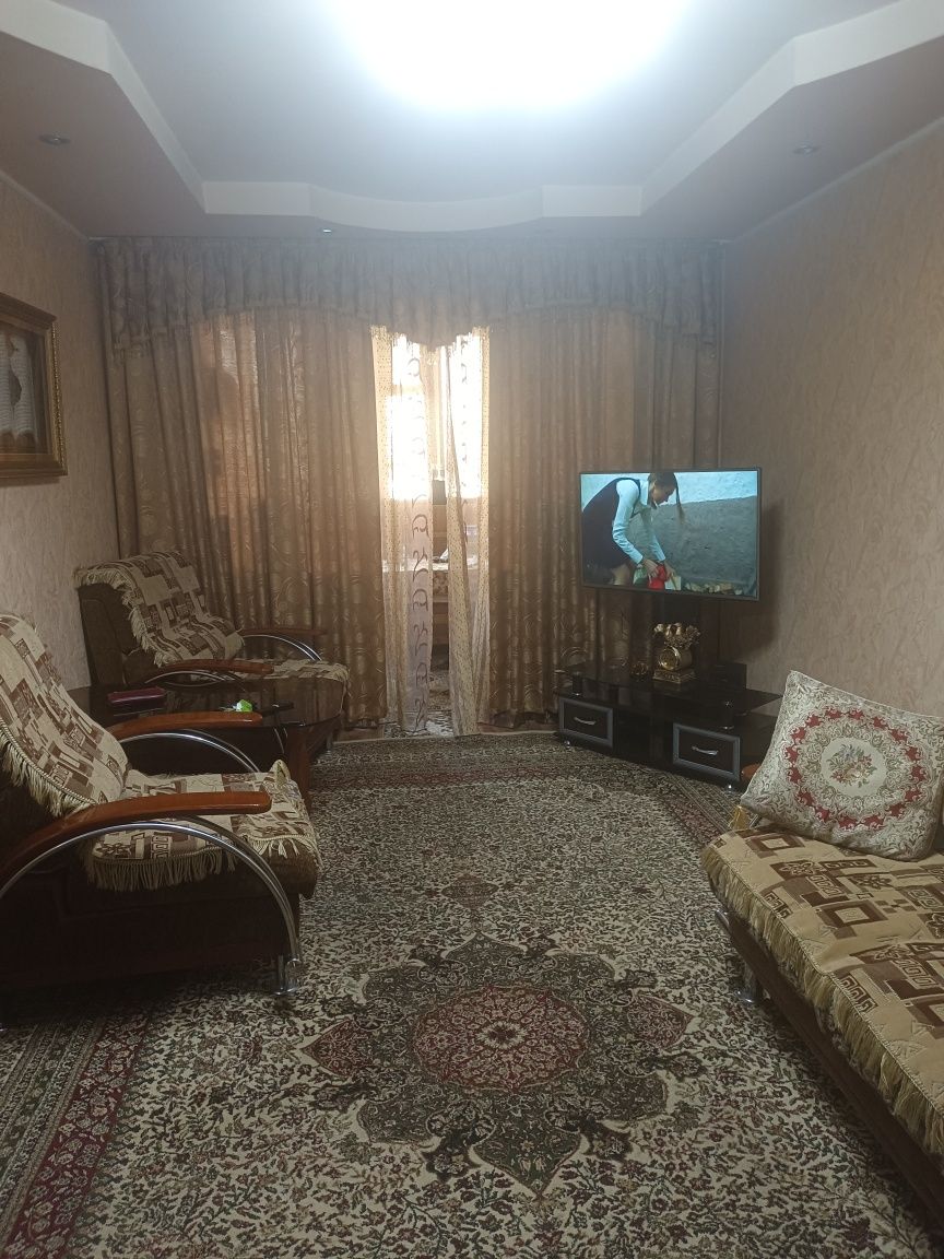 Квартира 3х комнатная на 2 этаже со всеми удобствами сквозная с балкон