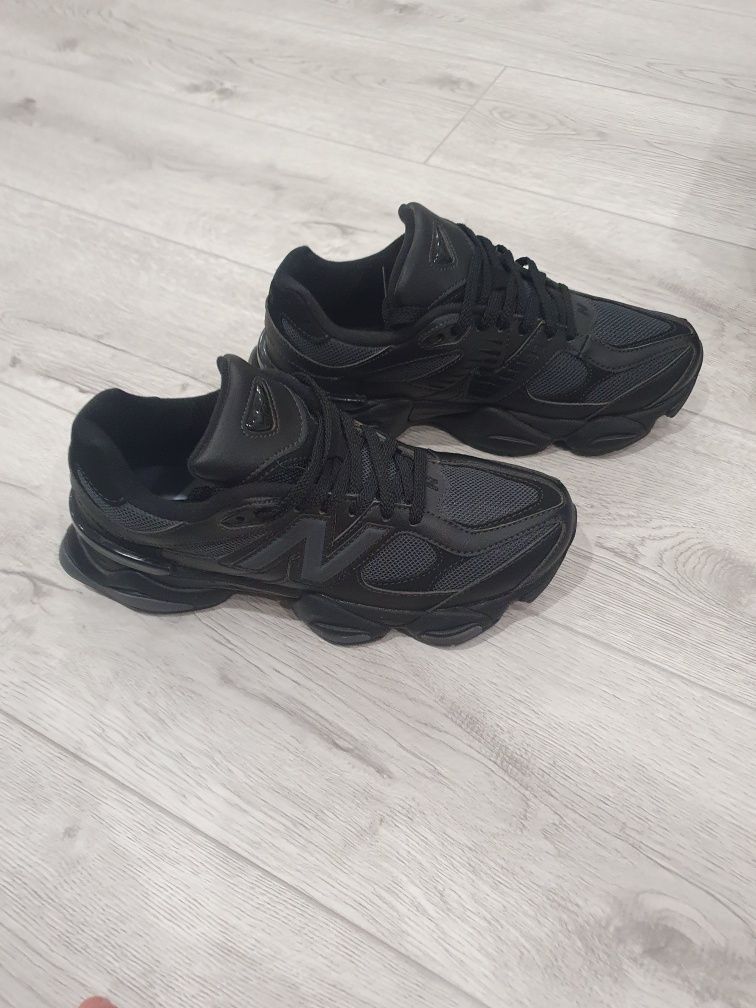 New balance маратонки