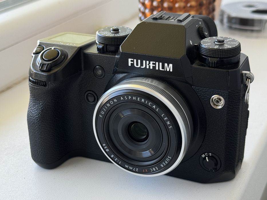 Kit Camera Foto Fujifilm XH1 + Fuji XF 27mm 499 cadre Mirrorless