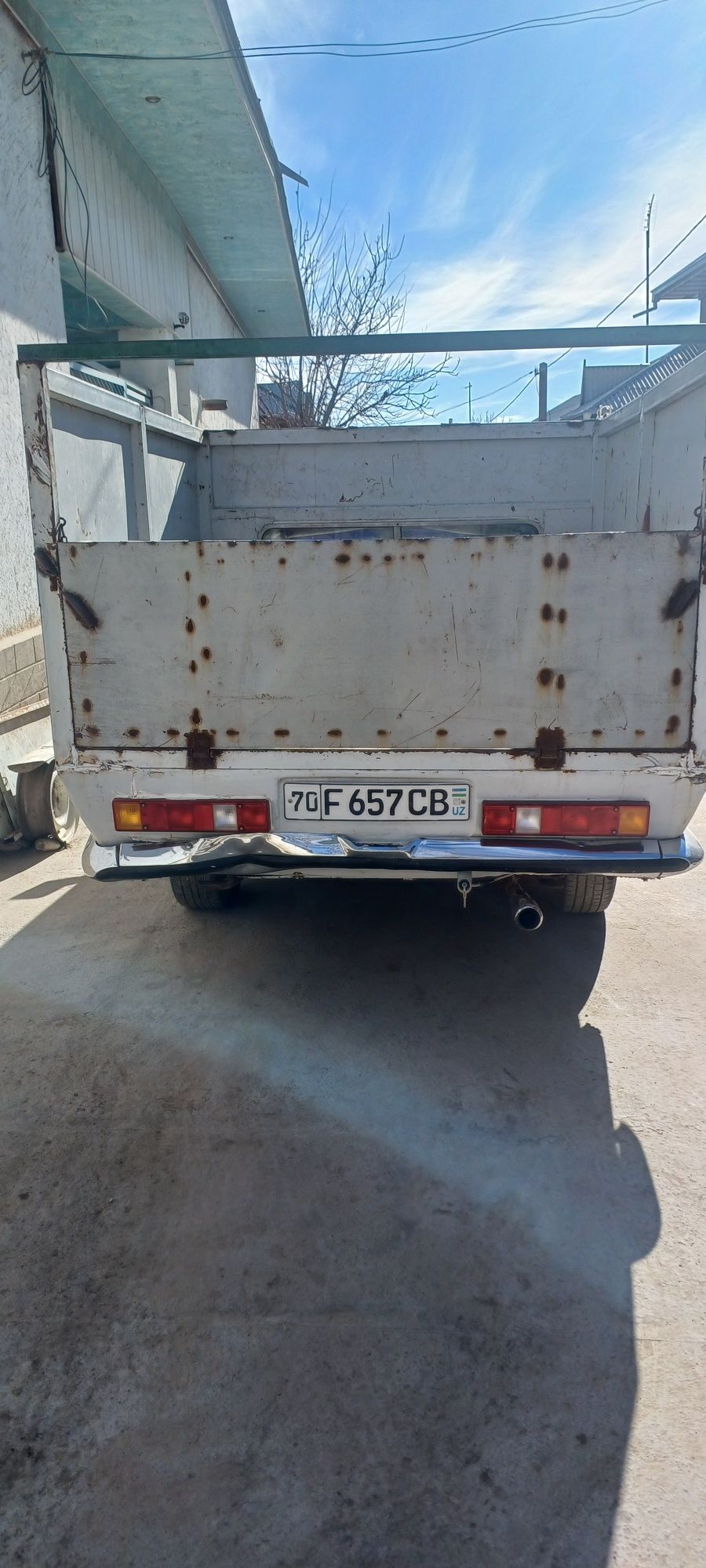 Gaz 2410 volga 1987 yil yurip turgan moshina mator moy yimaydi karopka
