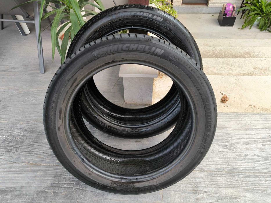 2 гуми MICHELIN за джип 255/45/20 френски