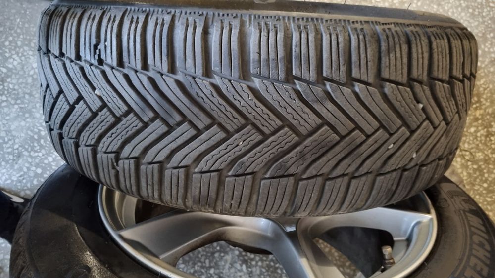 Set jante Borbet 16' cu anvelope michelin alpin 4