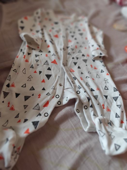 Гащеризони/пижами/ромпъри 6-9м