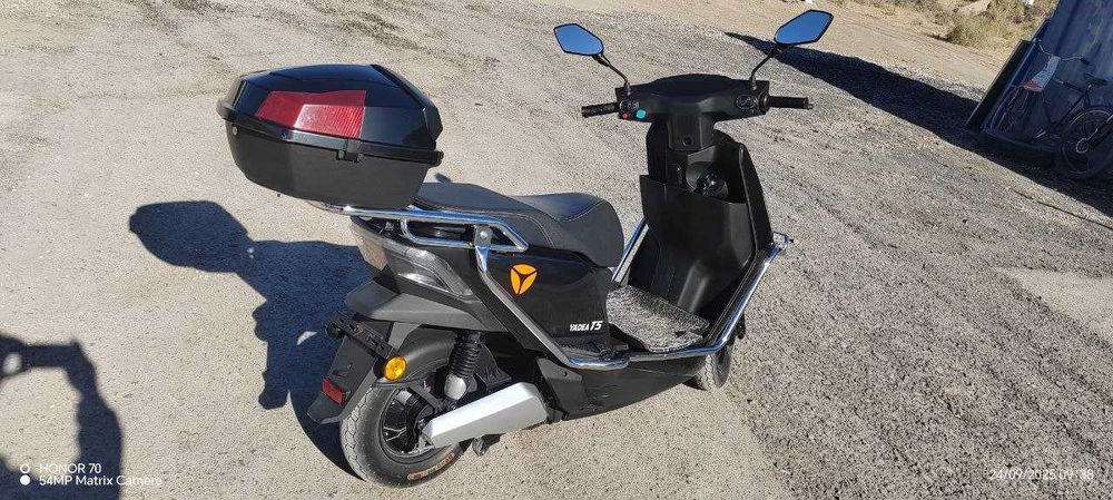 Скутер yadea T5 год 2025