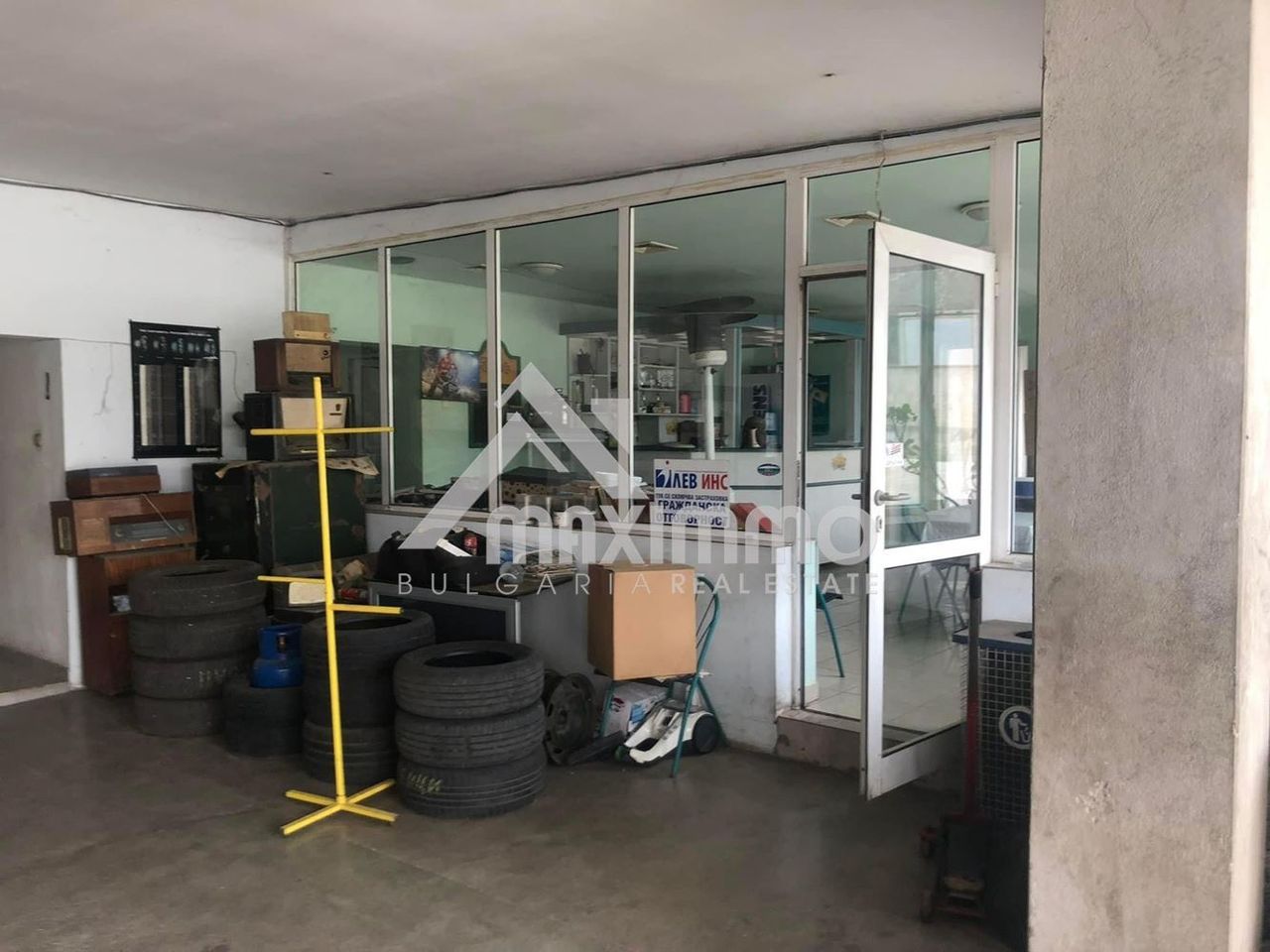 Продава се Къща в Добрич, Промишлена зона - Север - 545 кв.м за 245 €/кв.м - Снимка #6
