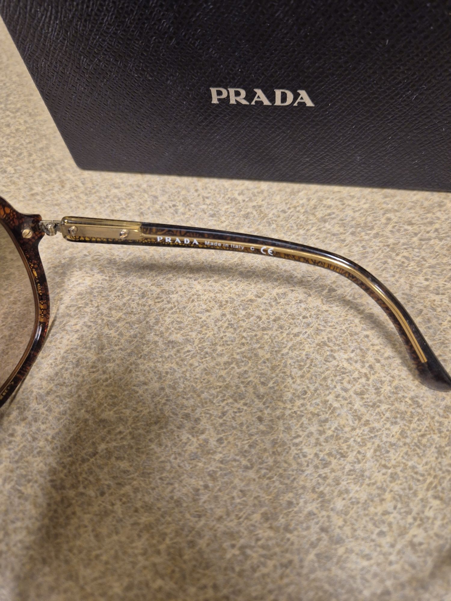 Prada слънчеви очила