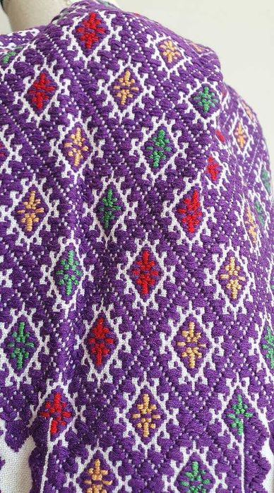 Costum popular (ie/camasa cu poale, catrinte/fote/sorturi/zadii, brau)