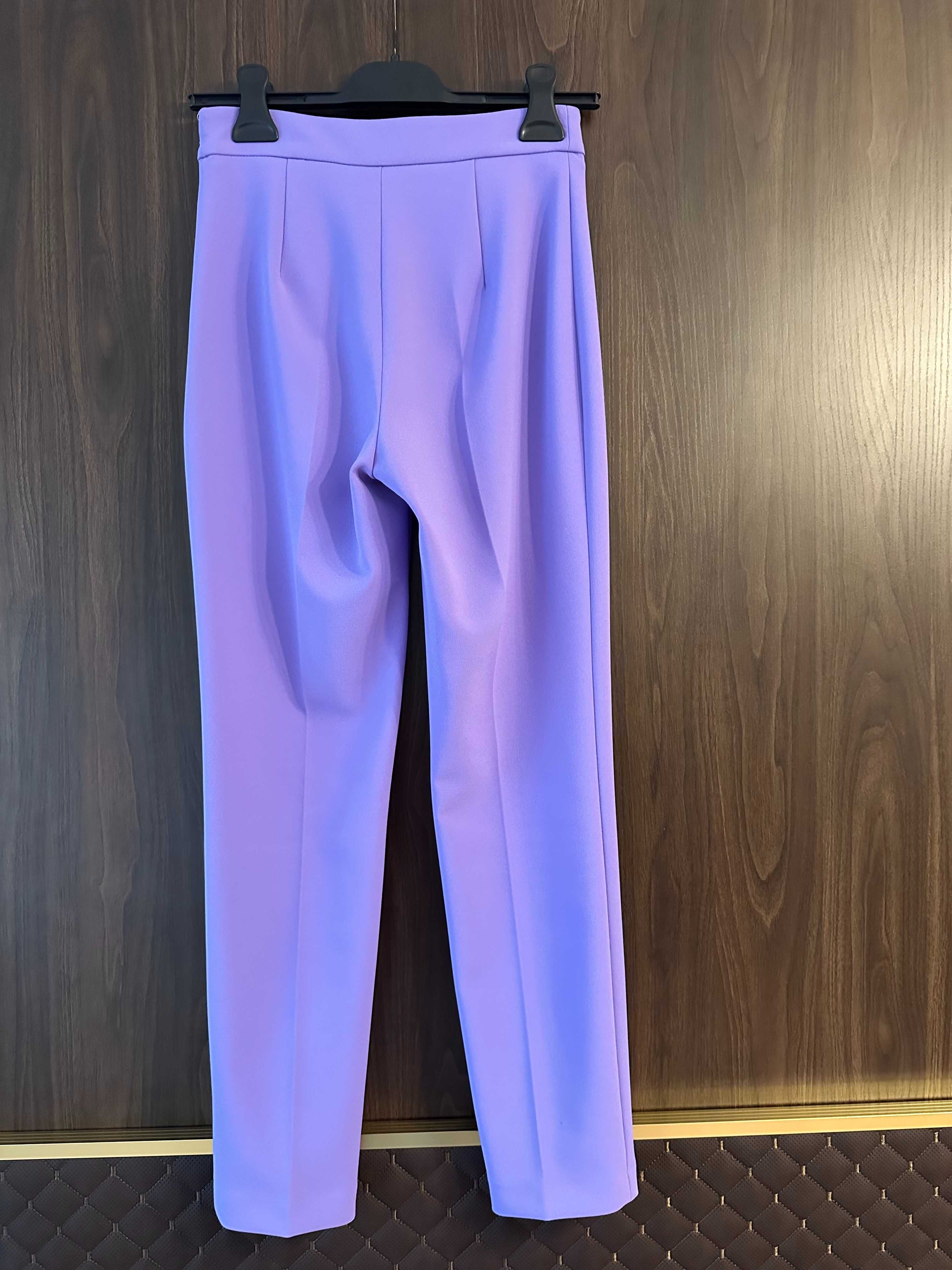 Пaнталон Elisabetta Franchi