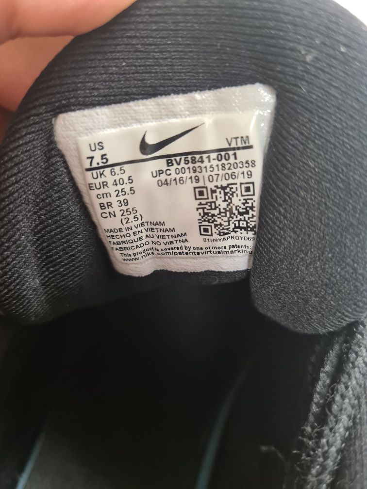 Оригинални Nike air max 720 номер 40.5