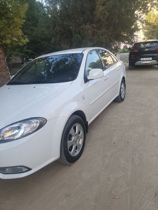 Gentra sotiladi holati yaxshi 2016 yil probeg 170000