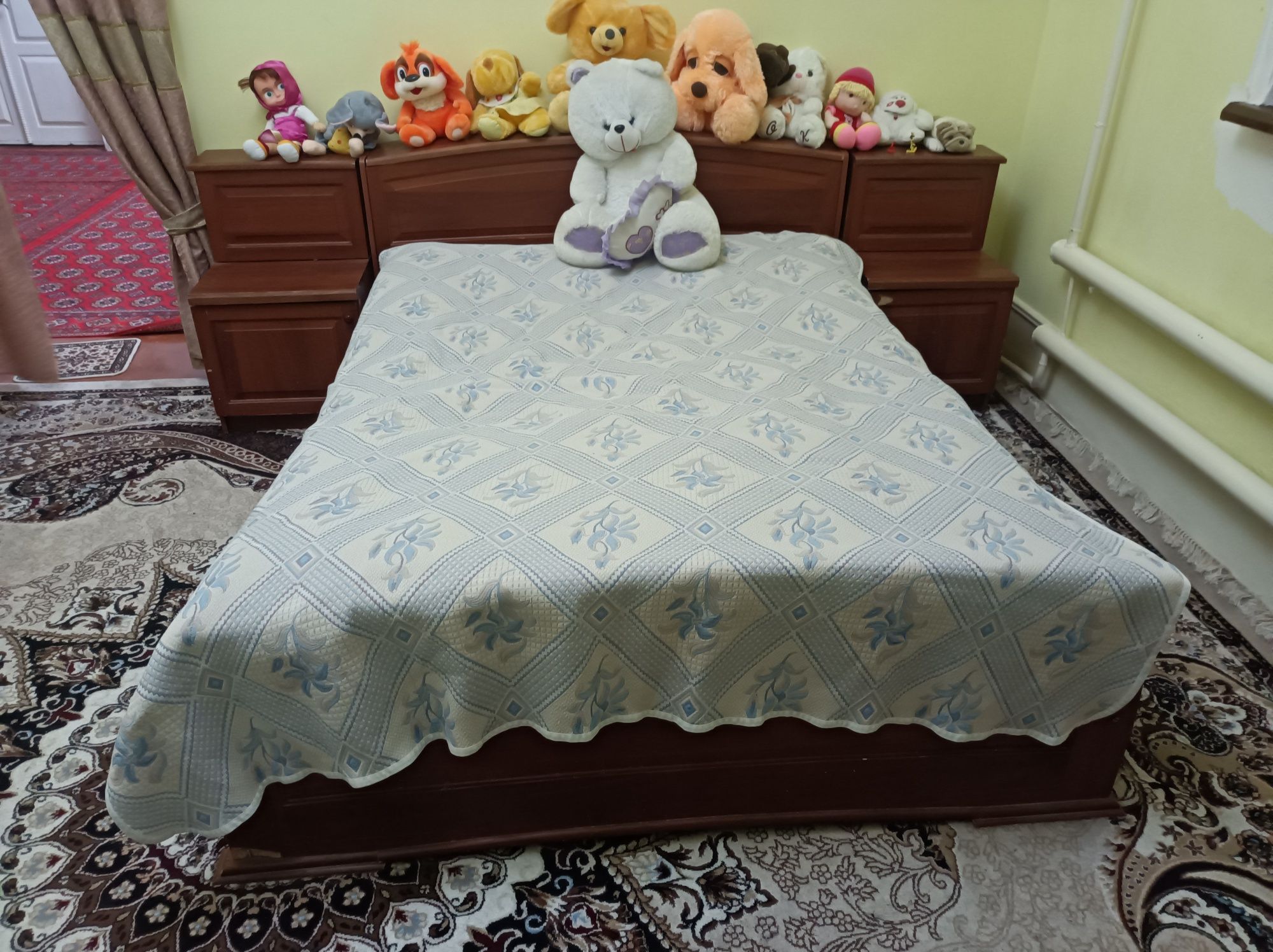 Спальный мебель б/у