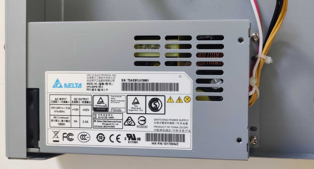 8 портов PoE NVR Hikvision DS-7608NI-E2/8P/A