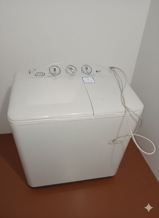 Продам стиральную машинку