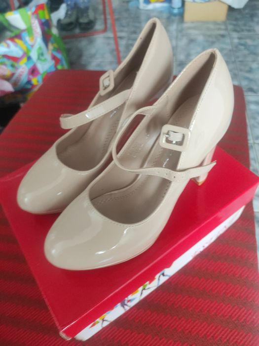 Pantofi damă noi în ambalaj, cu talpă și toc înalt, numărul 35.
