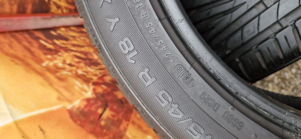 2 Anvelope Uniroyal 245 45 R18 de vara